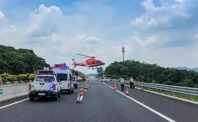 榆社高速公路汽车救援案例